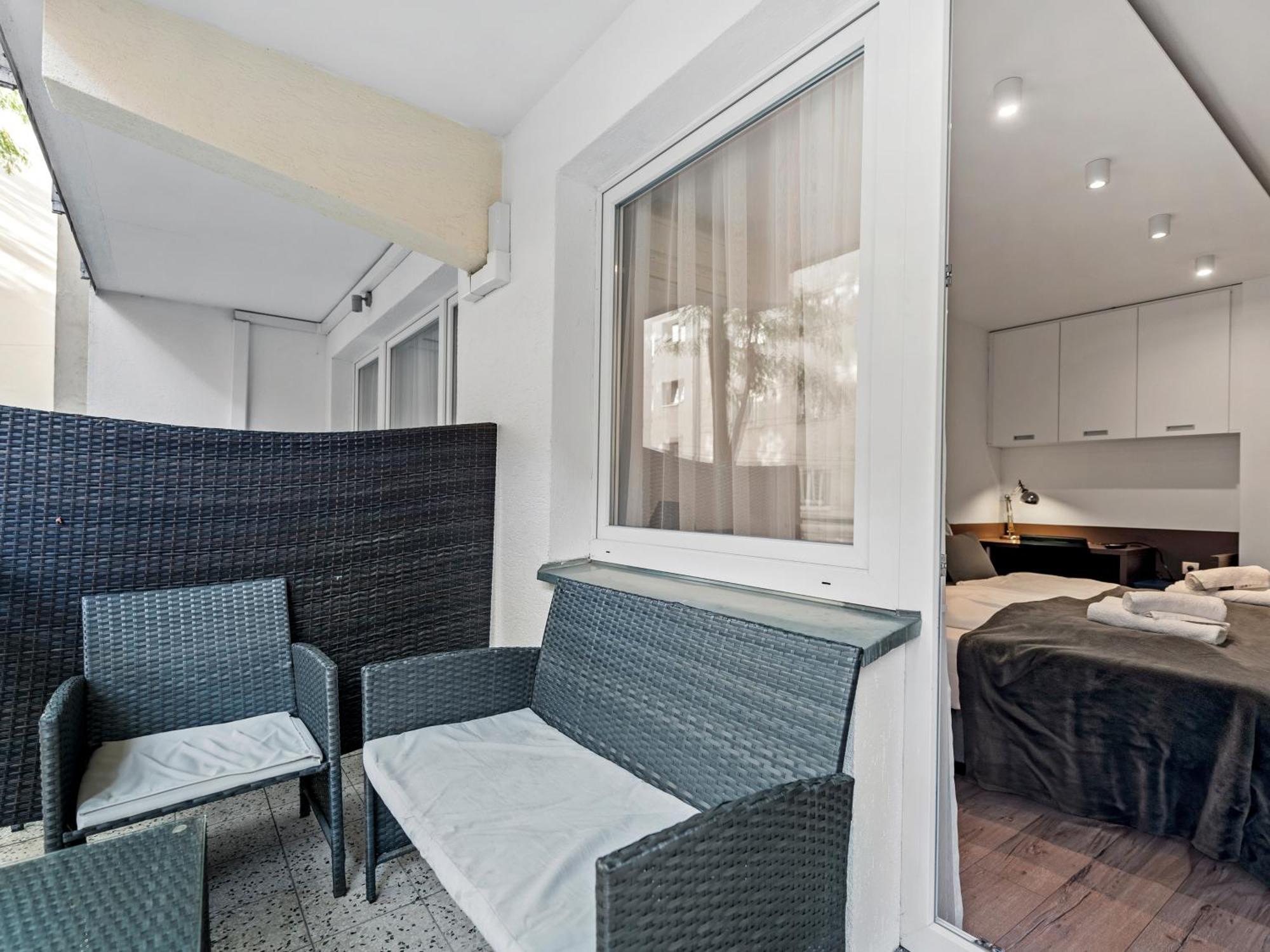 Sky9 District 6 Apartment *